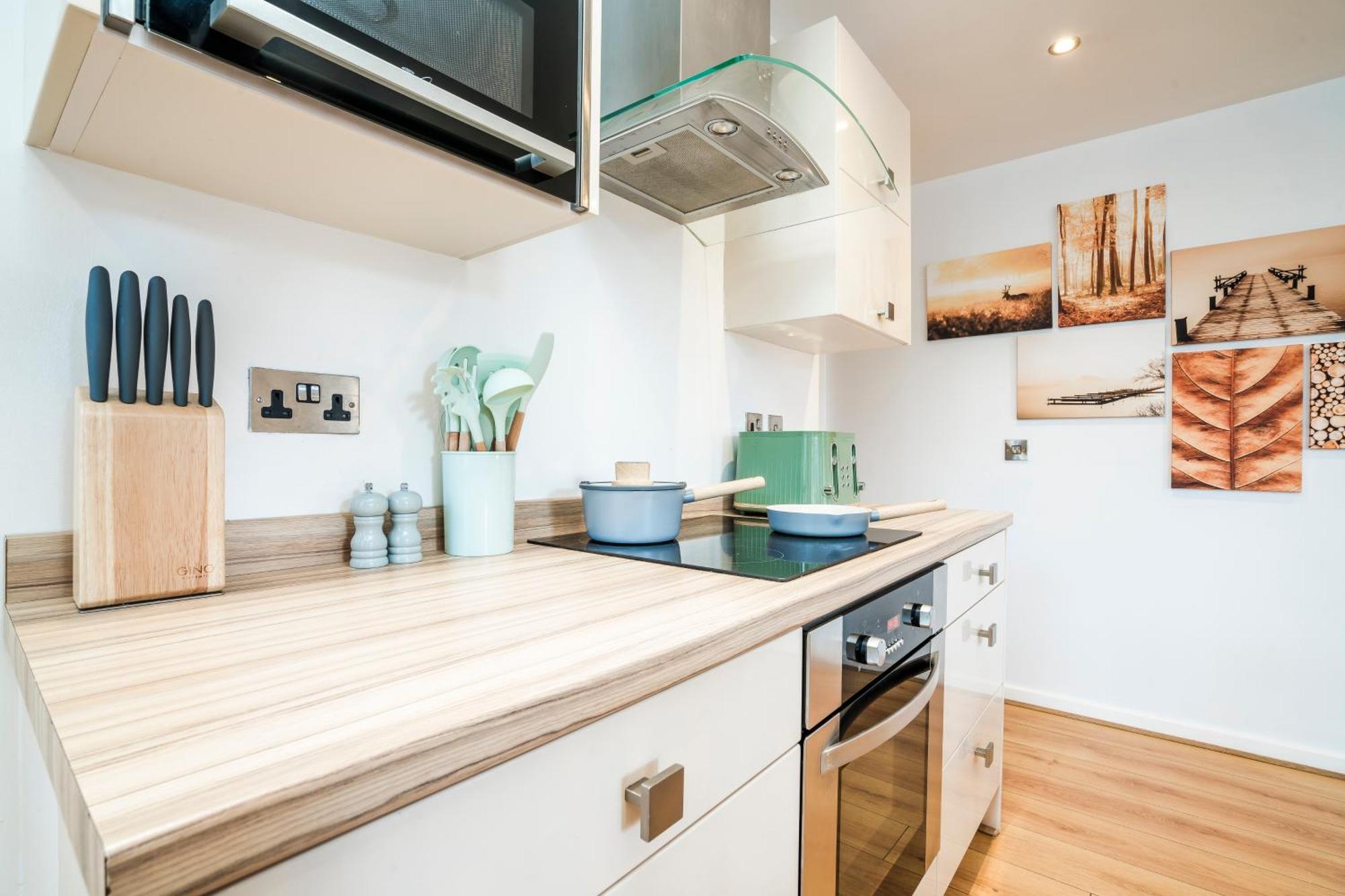 Cavern Quarters, Beautiful Two Bedroom City Centre Apartment By Garudy Serviced Apartments And Short Lets - Perfect For Longer Stays Liverpool Exterior foto