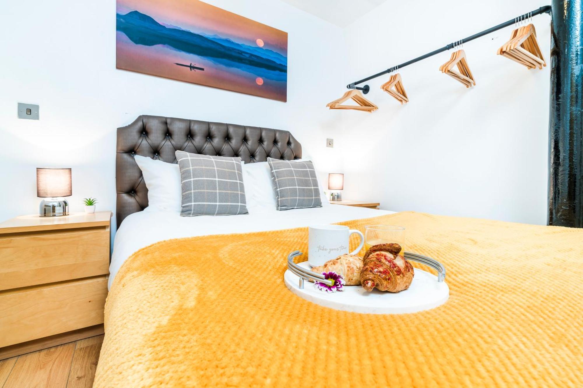 Cavern Quarters, Beautiful Two Bedroom City Centre Apartment By Garudy Serviced Apartments And Short Lets - Perfect For Longer Stays Liverpool Exterior foto