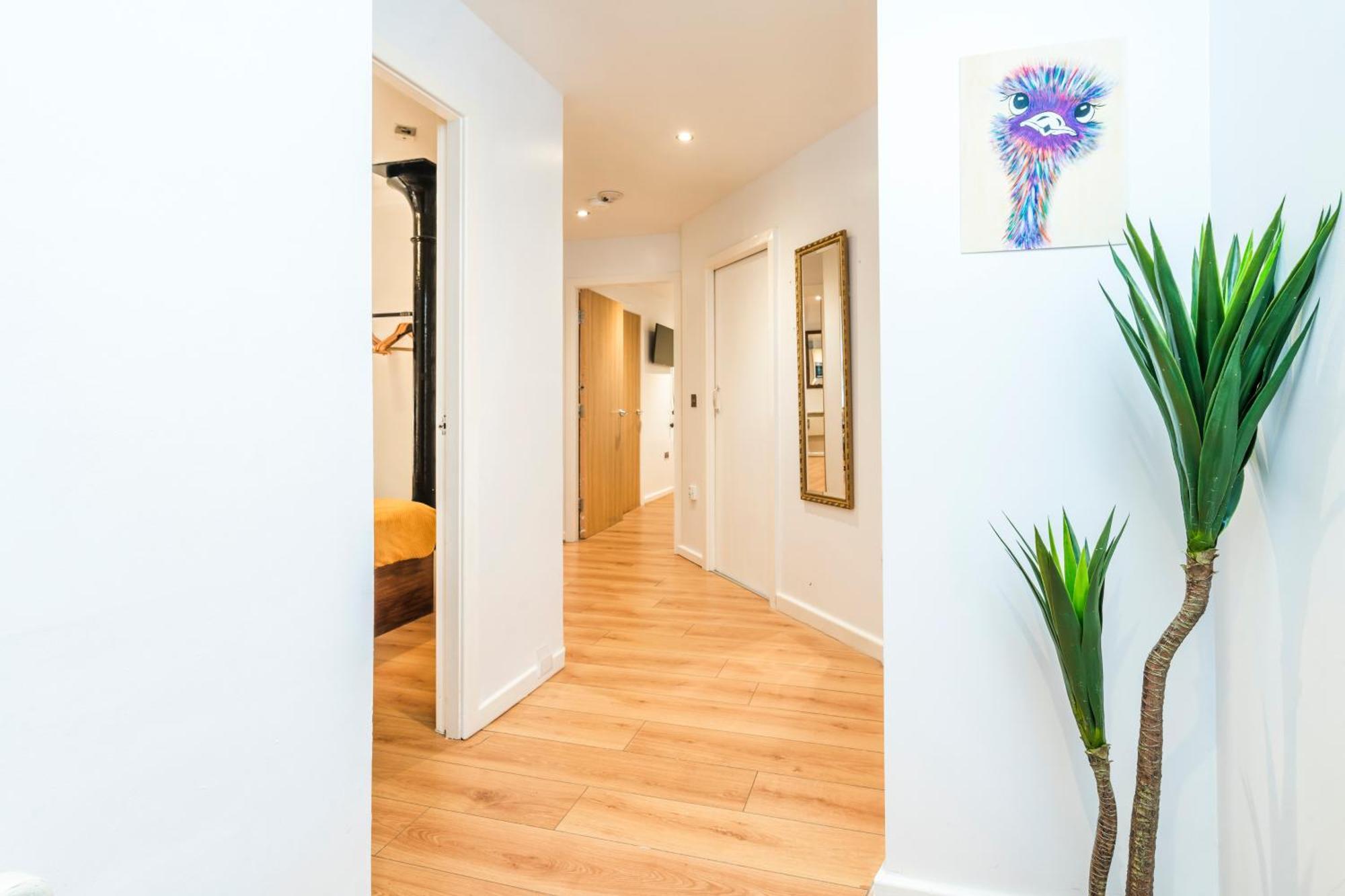 Cavern Quarters, Beautiful Two Bedroom City Centre Apartment By Garudy Serviced Apartments And Short Lets - Perfect For Longer Stays Liverpool Exterior foto